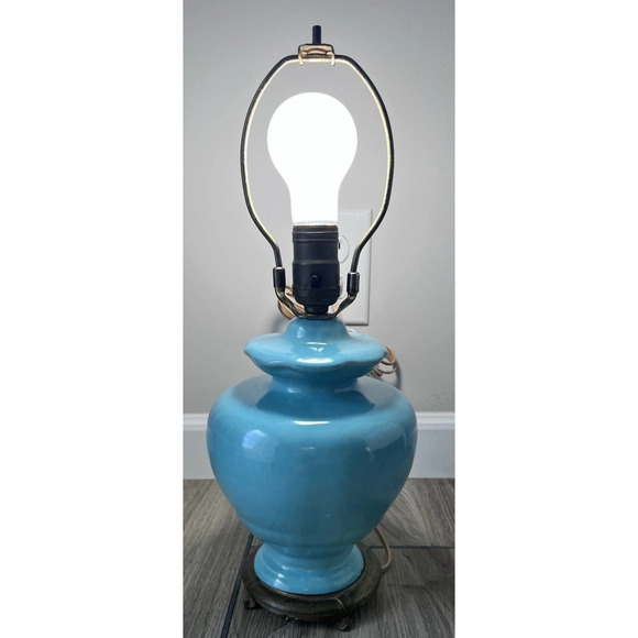 Vtg Mid Century Robins Egg Blue Ceramic Asian Ginger Jar & Brass Base Table Lamp - Picture 3 of 11